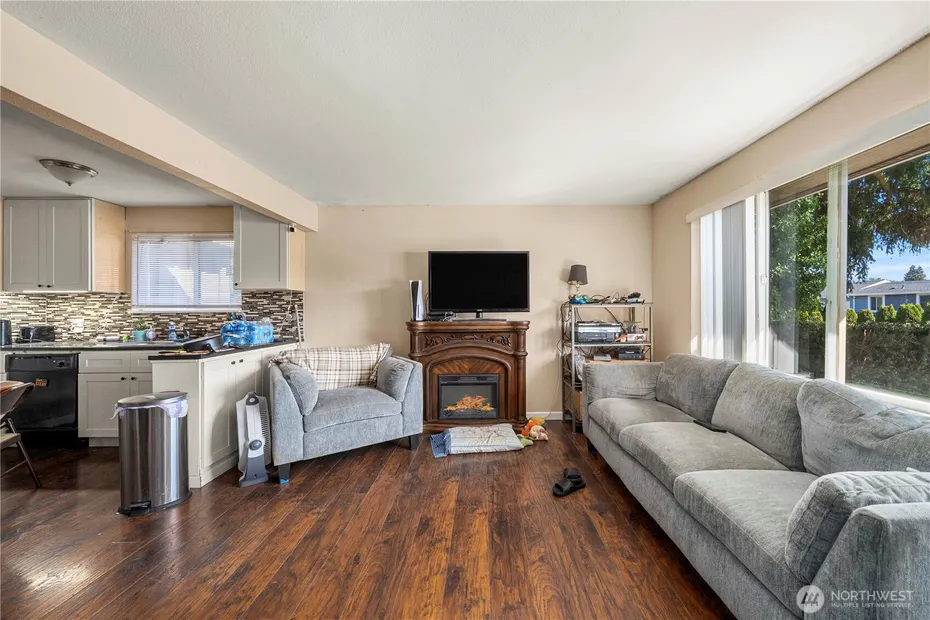 1561 S 35th Street Photo 19