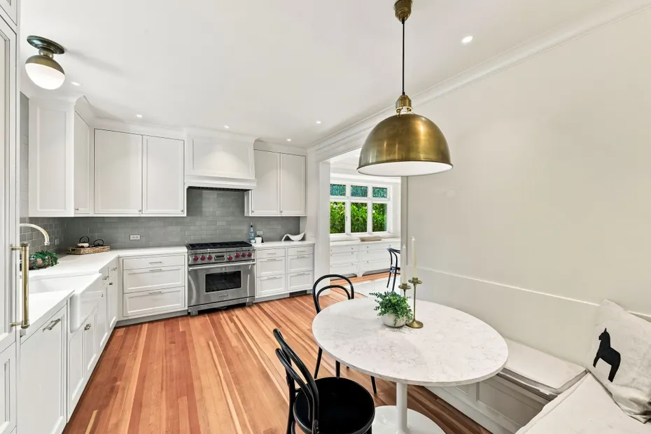 1111 Bellevue Place E Photo 17
