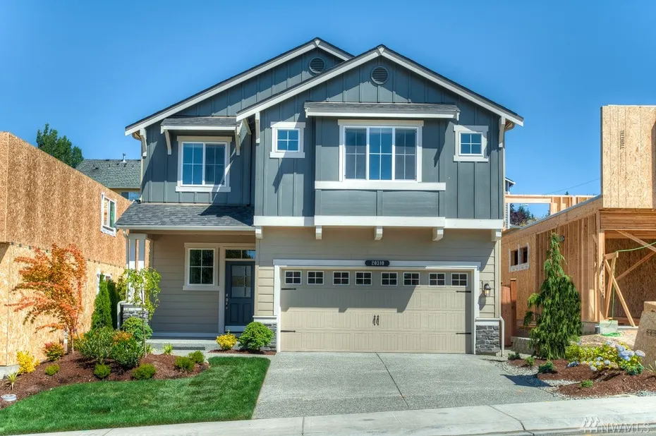 20334 85th Place NE #6 Photo 1