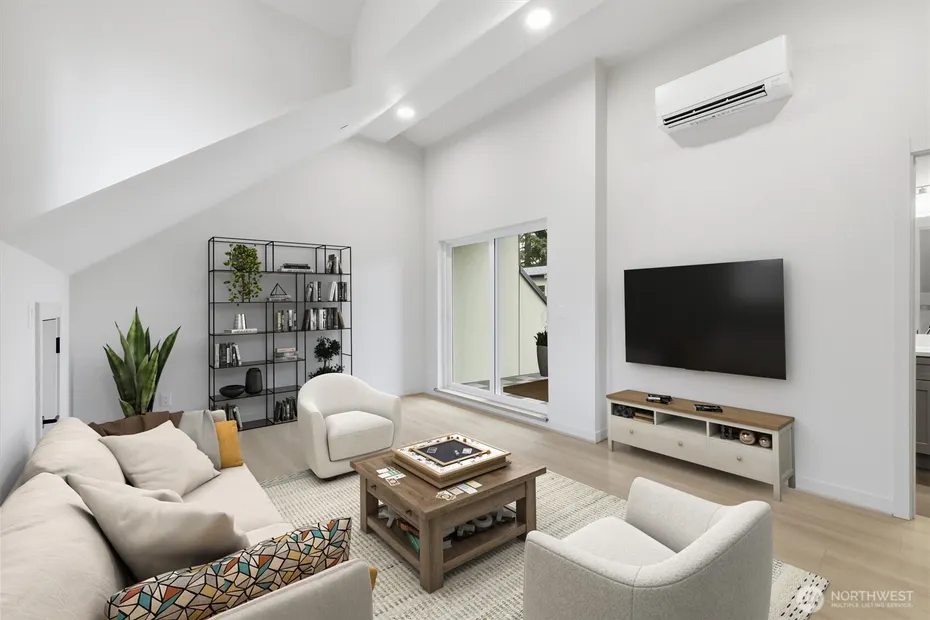 14610 Corliss Avenue N #B Photo 17