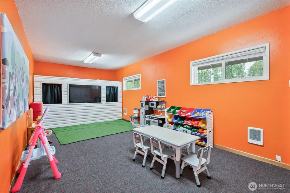 1435 33rd Avenue Photo 17