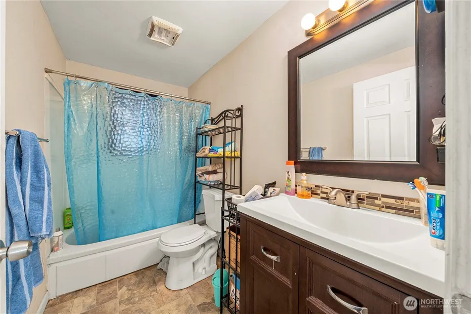 1561 S 35th Street Photo 22