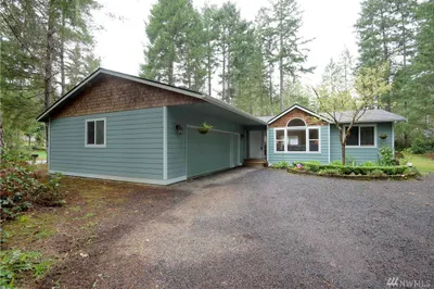 1190 E Vine Maple Lane