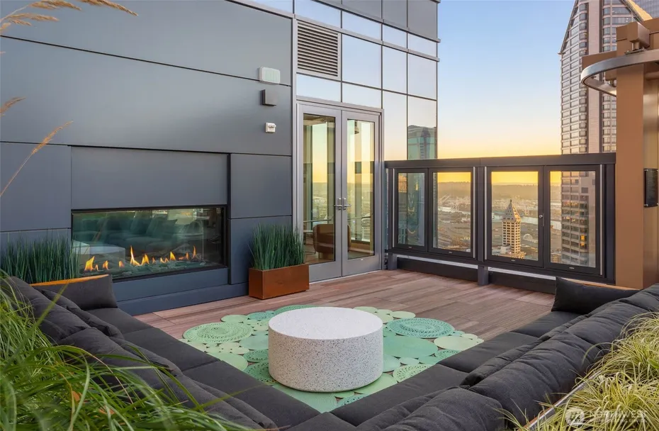 800 Columbia Street #3605 Photo 17