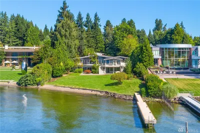 7935 Overlake Dr. W