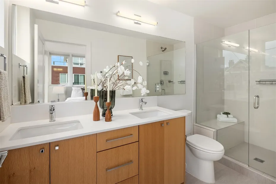 119 18th Avenue E #A Photo 20