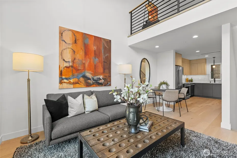 222 10th Avenue E #D Photo 6