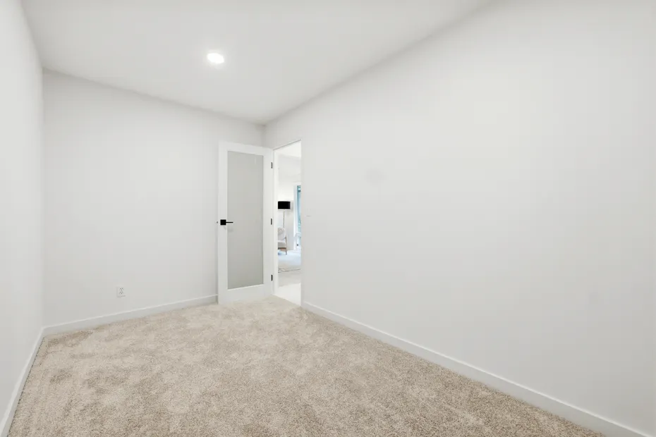 7575 NE New Brooklyn Road Photo 21