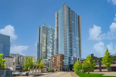 583 Battery Street #1906N