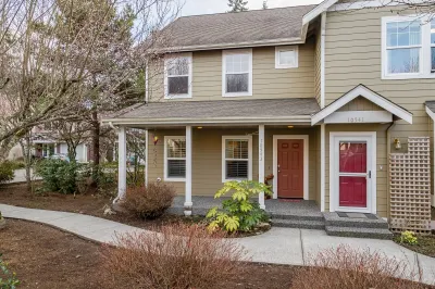 10543 NE Kingston Meadows Circle #354