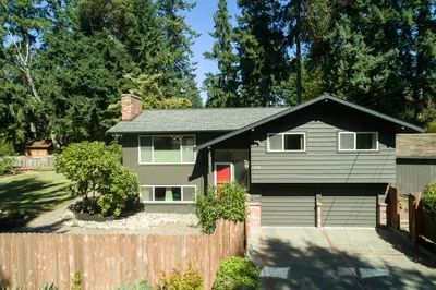 310 Fir Acres Drive Nw