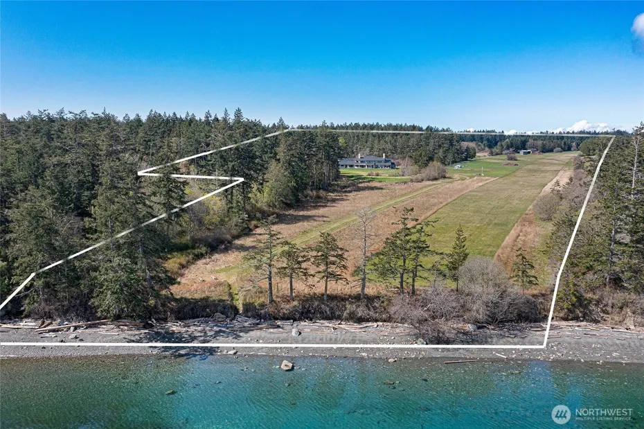 735 Rosler Road Photo 4