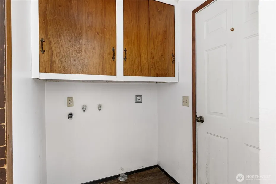 2642 Olympic Drive Photo 19
