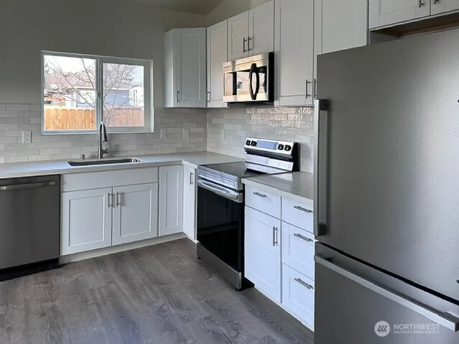 2326 McDougall Avenue Photo 29
