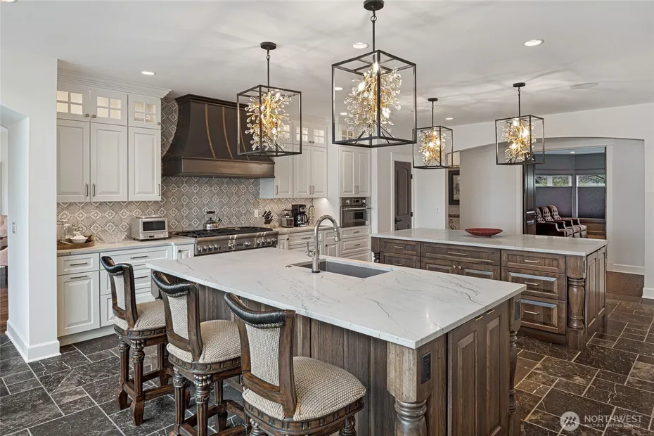 735 Rosler Road Photo 13