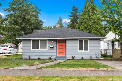 9024 15th Ave Sw