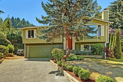 19244 SE 49th Street