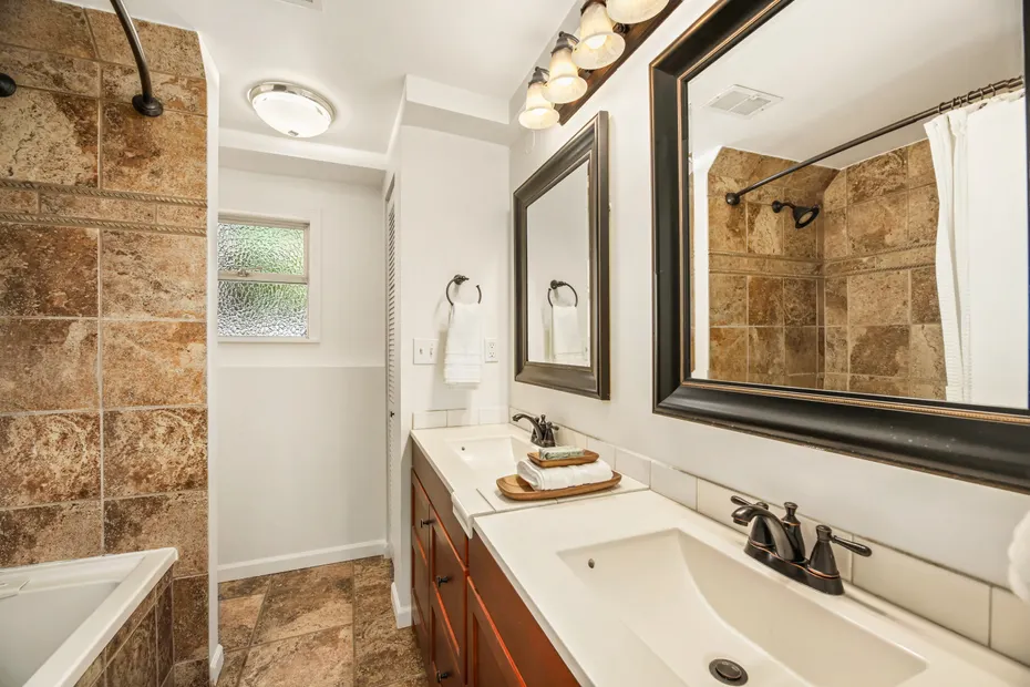 5813 SW Horton Street Photo 27