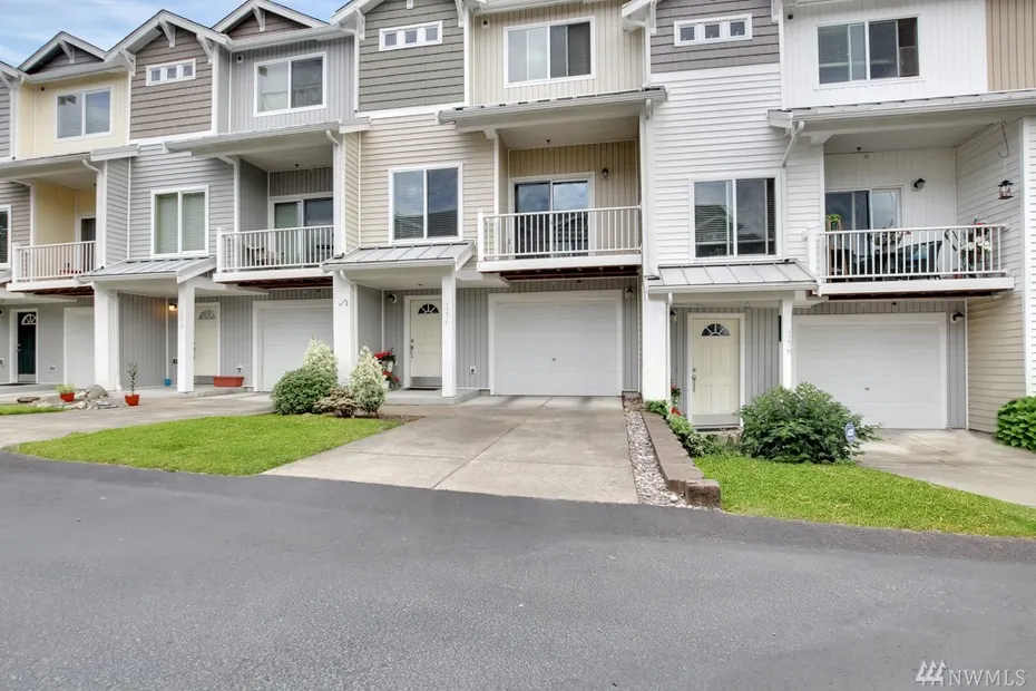5307 Military Rd E #C Photo 1