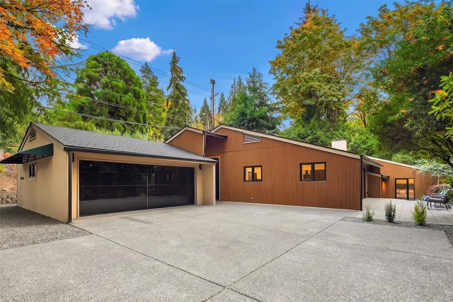 7775 Shore Lane Photo 7