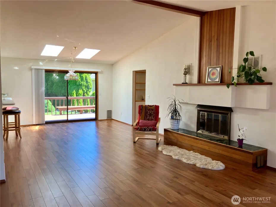 192 Hurricane Ridge Drive Photo 8