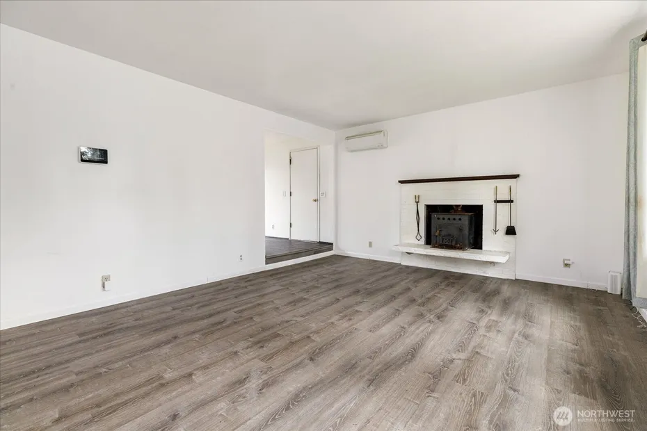 2642 Olympic Drive Photo 11