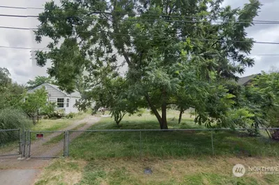1949 Loraine Street