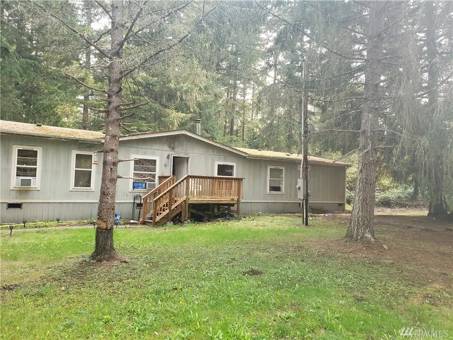 17039 Heather Lane SE Photo 1
