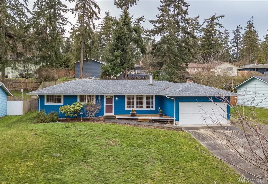 2451 Olympic Dr Photo 1