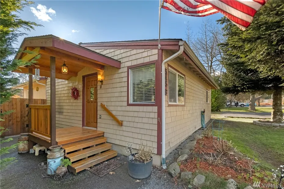 545 B Holli Place Photo 1