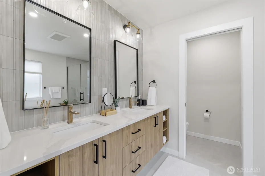 12426 NE 90th Street Photo 20