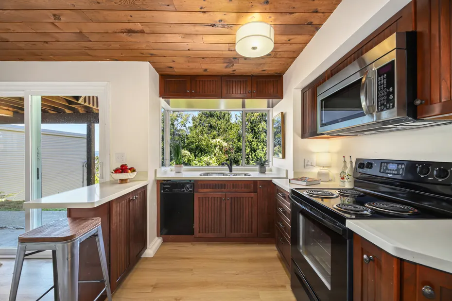 5813 SW Horton Street Photo 22