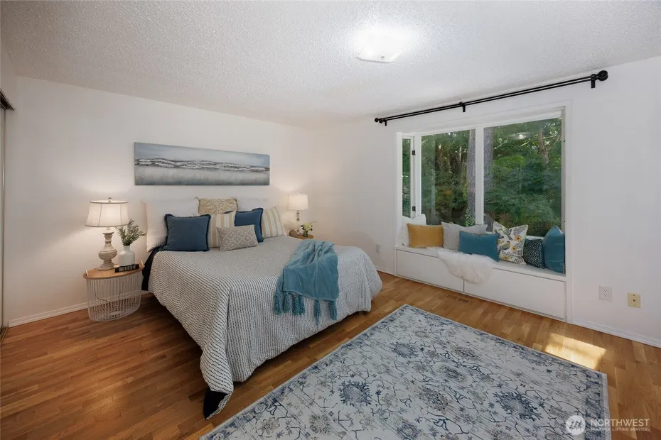 12822 NE 68th Street Photo 22