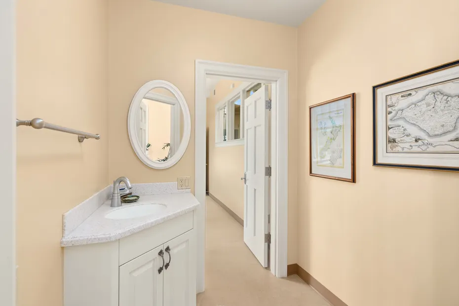 1107 Madison Street Photo 35