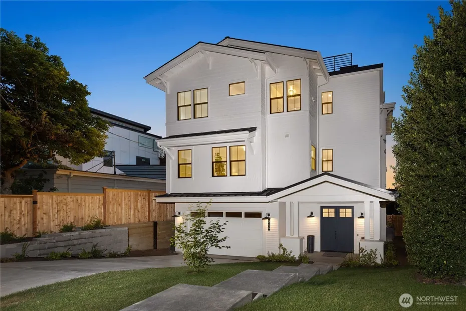3243 13th Avenue W Photo 1