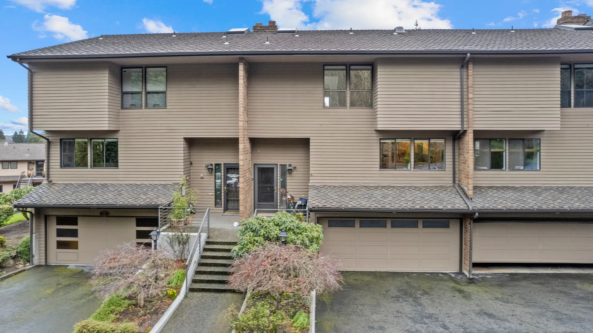 10743 Glen Acres Drive S #10743