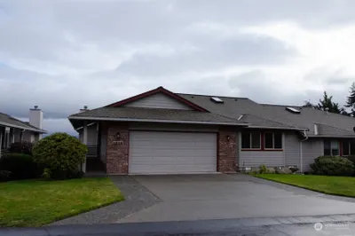 1902 Creekside Place