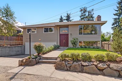 115 NW 105 St