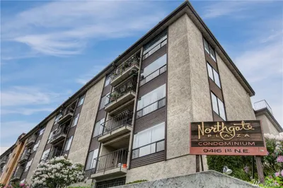 9416 1st Ave NE #311