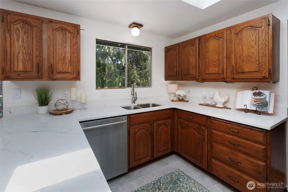 12822 NE 68th Street Photo 14