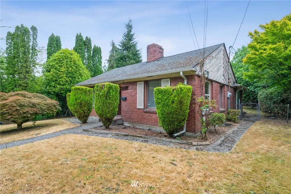 4720 50th Avenue S Photo 1