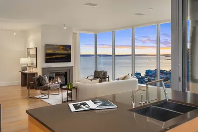 1521 2nd Avenue #2701