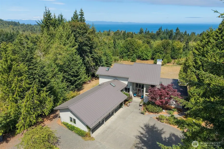 1668 Freshwater Bay Road Photo 36
