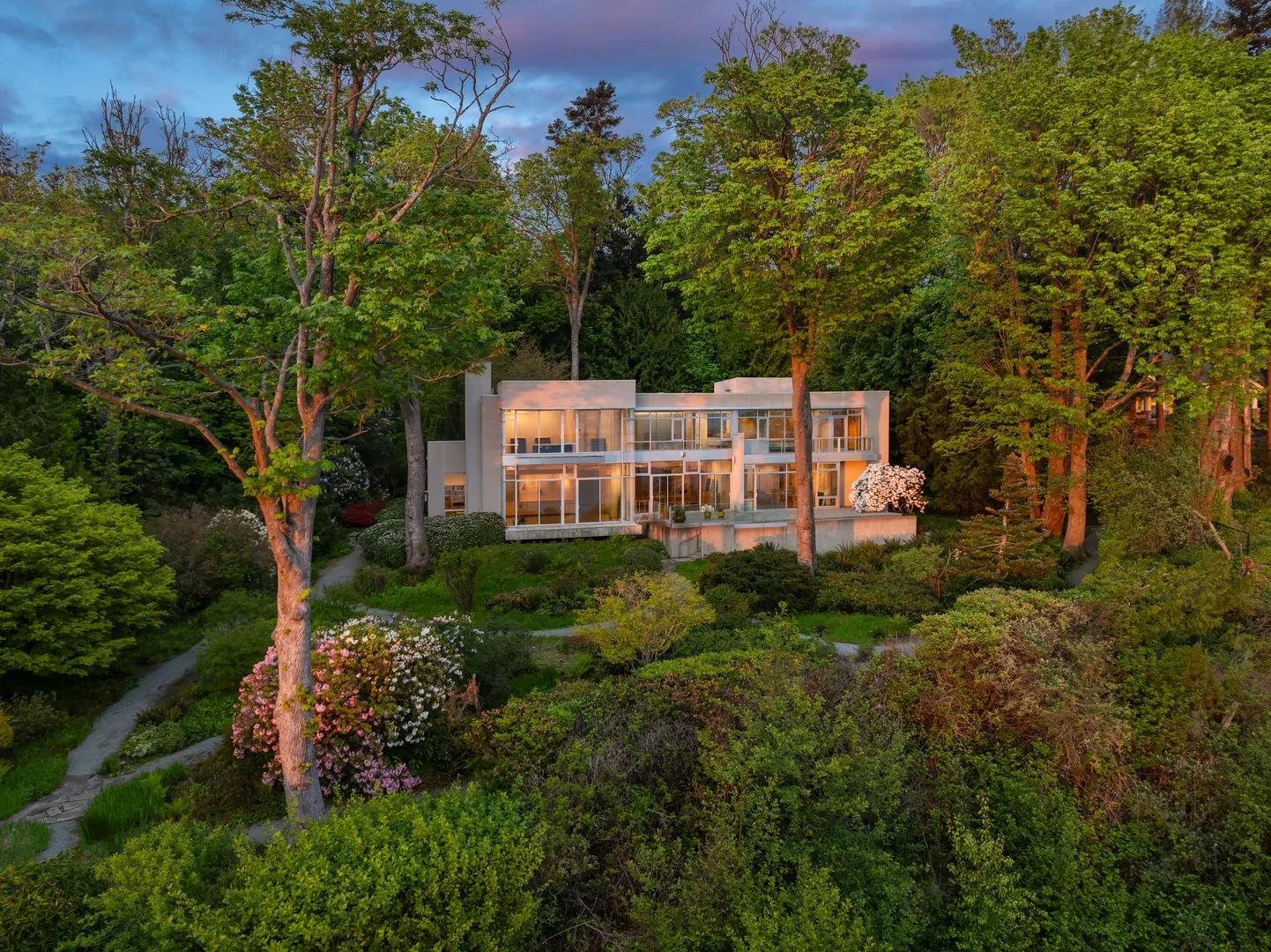 22200 Chinook Road