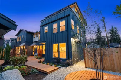 5033 25th Avenue SW #A