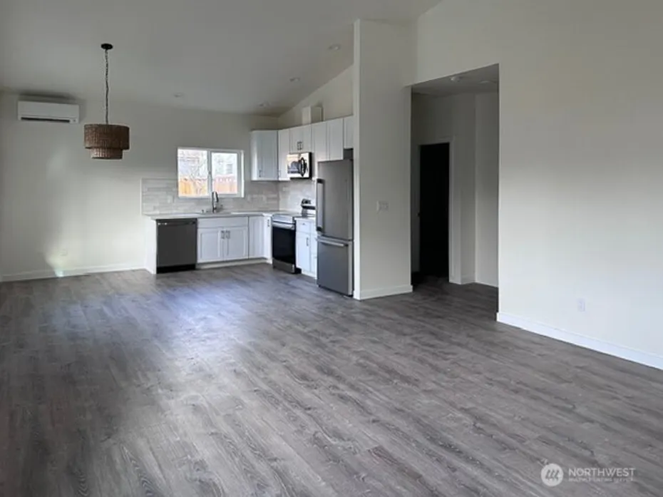 2326 McDougall Avenue Photo 28