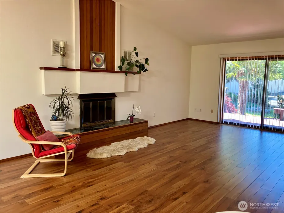 192 Hurricane Ridge Drive Photo 5