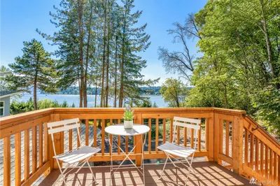 3930 .5 E Lake Sammamish Pkwy Ne