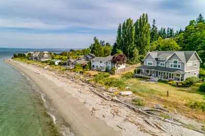 12906 NE Beach Cove Lane