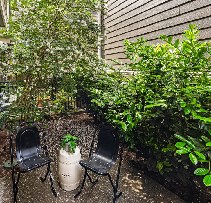 746 Boylston Avenue E #A Photo 32